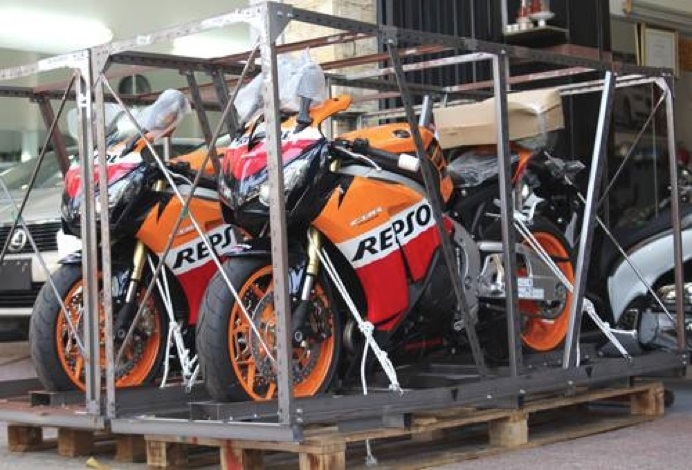 Buying a Repsol motorcycle in Vietnam