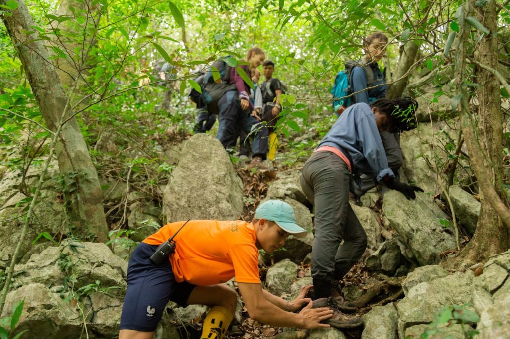 Jungle Boss hikes Phong Nha