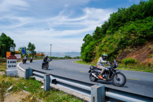 vietnam motorbike tour hai van pass
