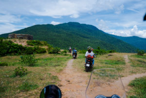 vietnam motorbike tour hai van pass
