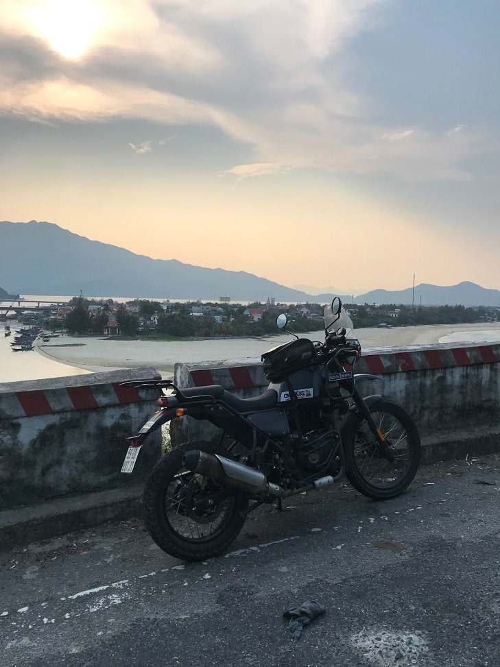 Onyabike Adventures motorcycle heading to Hai Van Pass