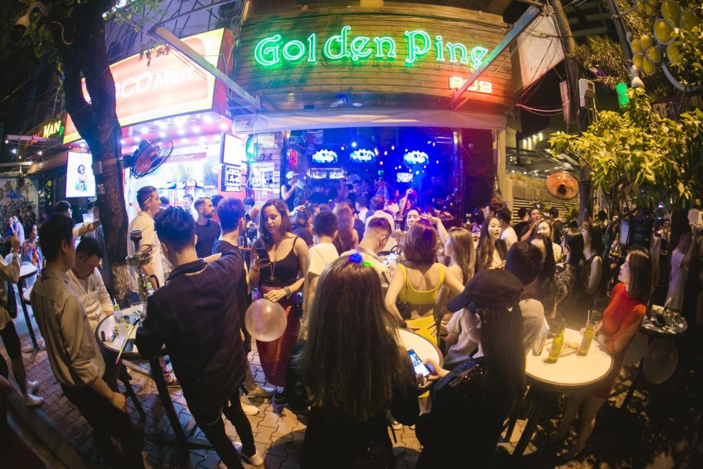 Golden Pine Da Nang Bars