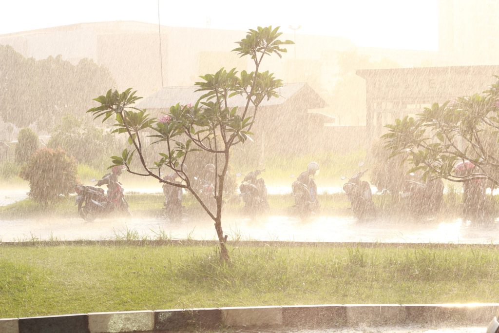A rainy day to go on a vietnam motorbike ride