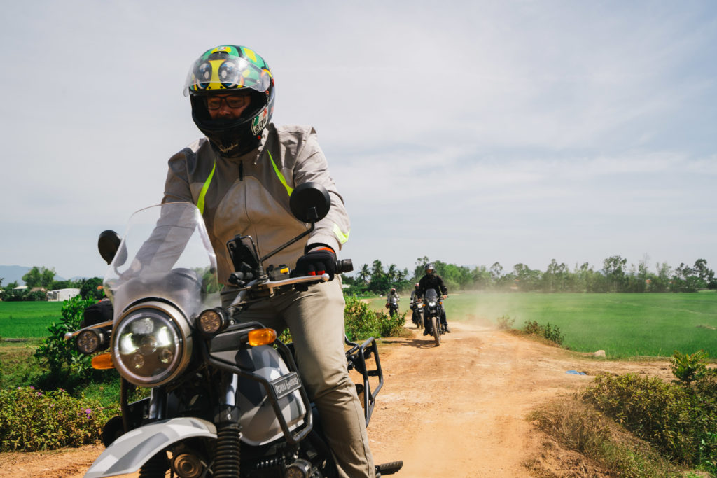 What motorbike clothing for Vietnam looks like