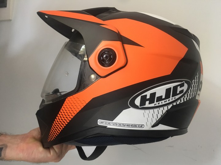 The HJC DS-X1 motorbike helmet in Vietnam